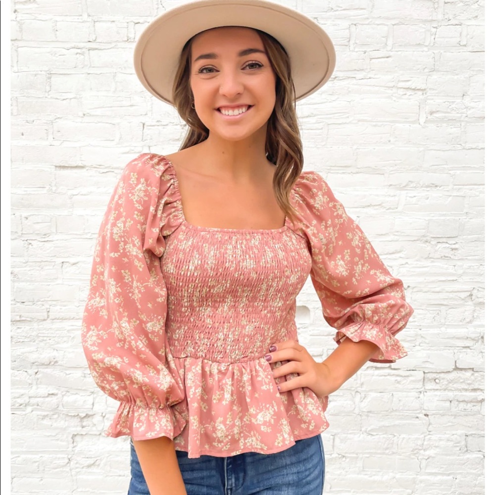 Paper crane boutique dusty rose floral blouse